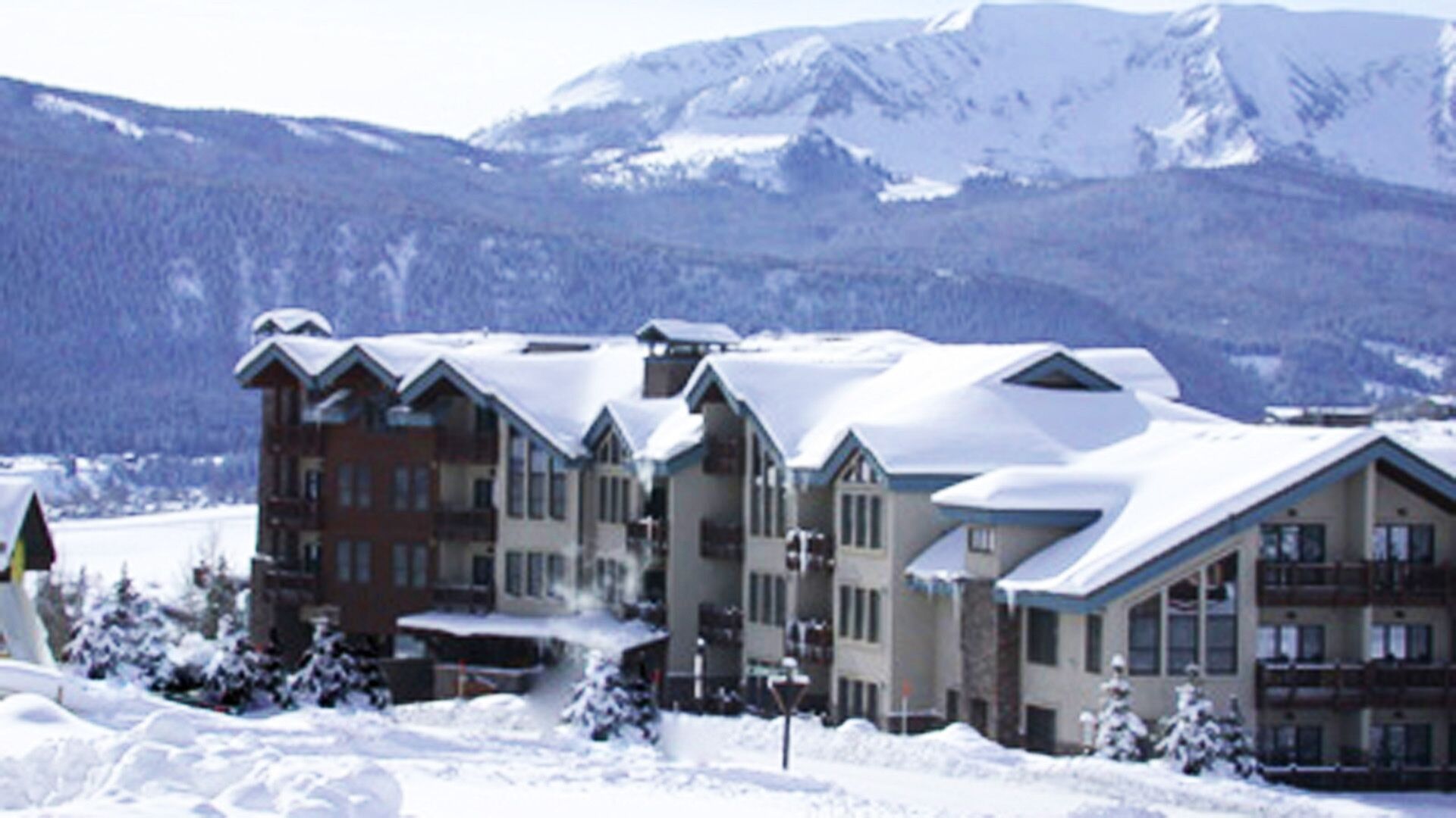 Luxury Ski In/Out 3BR/3BA, 2 Stories, Amazing Views!-Open For Ski Season '24-'25