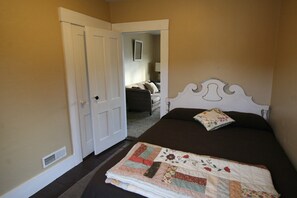 2 chambres, bureau, fer et planche à repasser, Wi-Fi gratuit