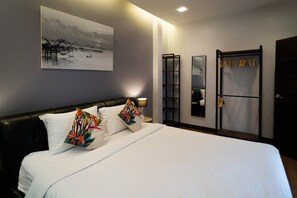 Villa familiar | 1 dormitorio, caja fuerte, escritorio y tabla de planchar con plancha