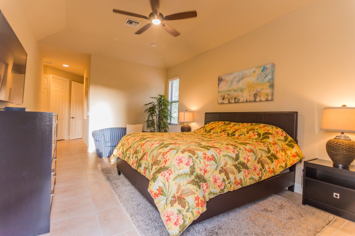 Photo 10 of Available 2026 Season !! YOUR OASIS! NEWER home POOL. 4 miles to Beach&downtown!