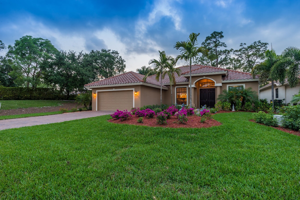 Photo 12 of Available 2026 Season !! YOUR OASIS! NEWER home POOL. 4 miles to Beach&downtown!