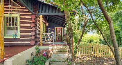 CLOSE TO DOWNTOWN- The Peacock Retreat- Dogs Stay Free