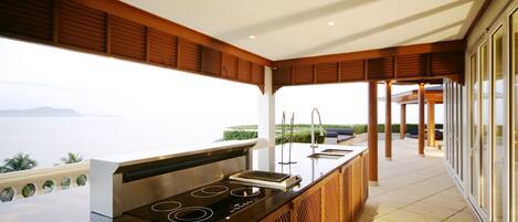 대용량 냉장고, 전자레인지, 오븐, 쿡탑