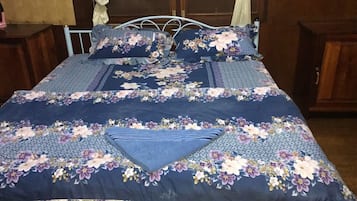 Basic Shared Dormitory, 4 Bedrooms, Non Smoking | In-room safe, free WiFi