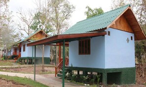 Bungalow House - Soutchai Resort (Vientiane)