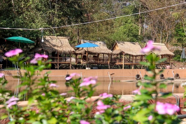 Property grounds - Soutchai Resort (Vientiane)