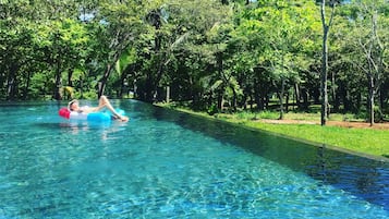 Alberca al aire libre