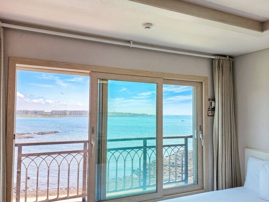 Suite, havutsikt (33 sqm.) | Wi-fi (inkludert)