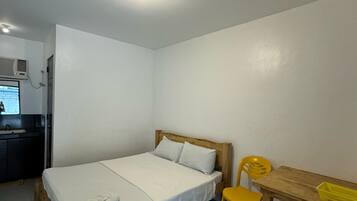 Queen Studio | Room amenity