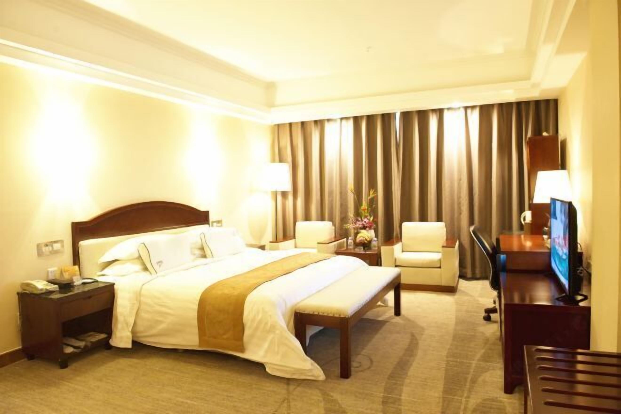 Minibar, in-room safe, desk, blackout drapes