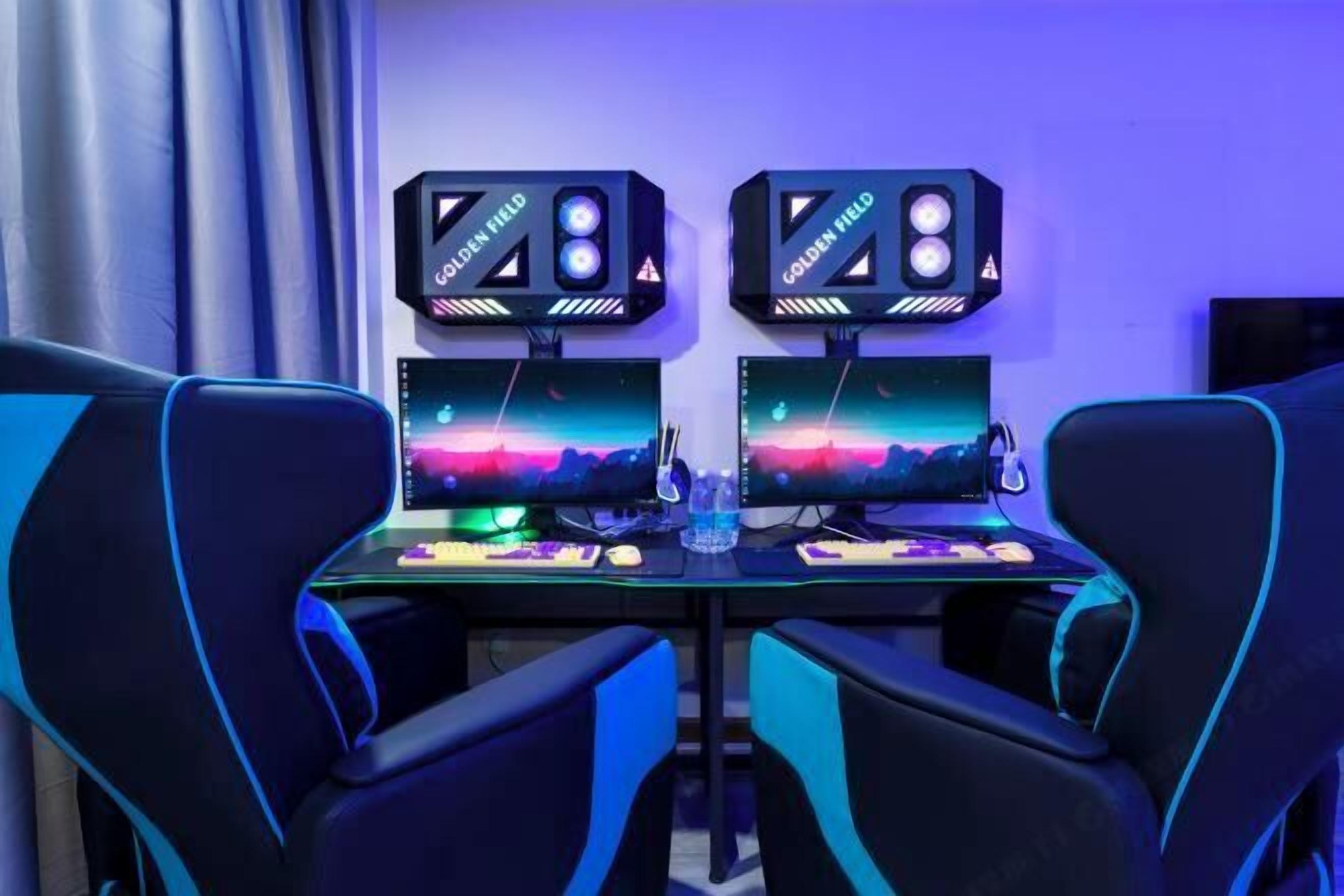 Minibar, una cassaforte in camera, una scrivania, tende oscuranti