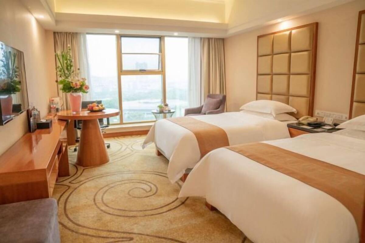 Minibar, in-room safe, desk, blackout curtains