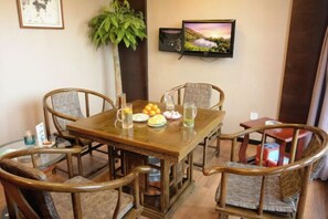 Breakfast, lunch and dinner served - Chenzhou International Hotel (Chenzhou)