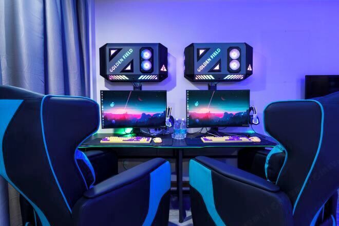 Minibar, coffres-forts dans les chambres, bureau, rideaux occultants