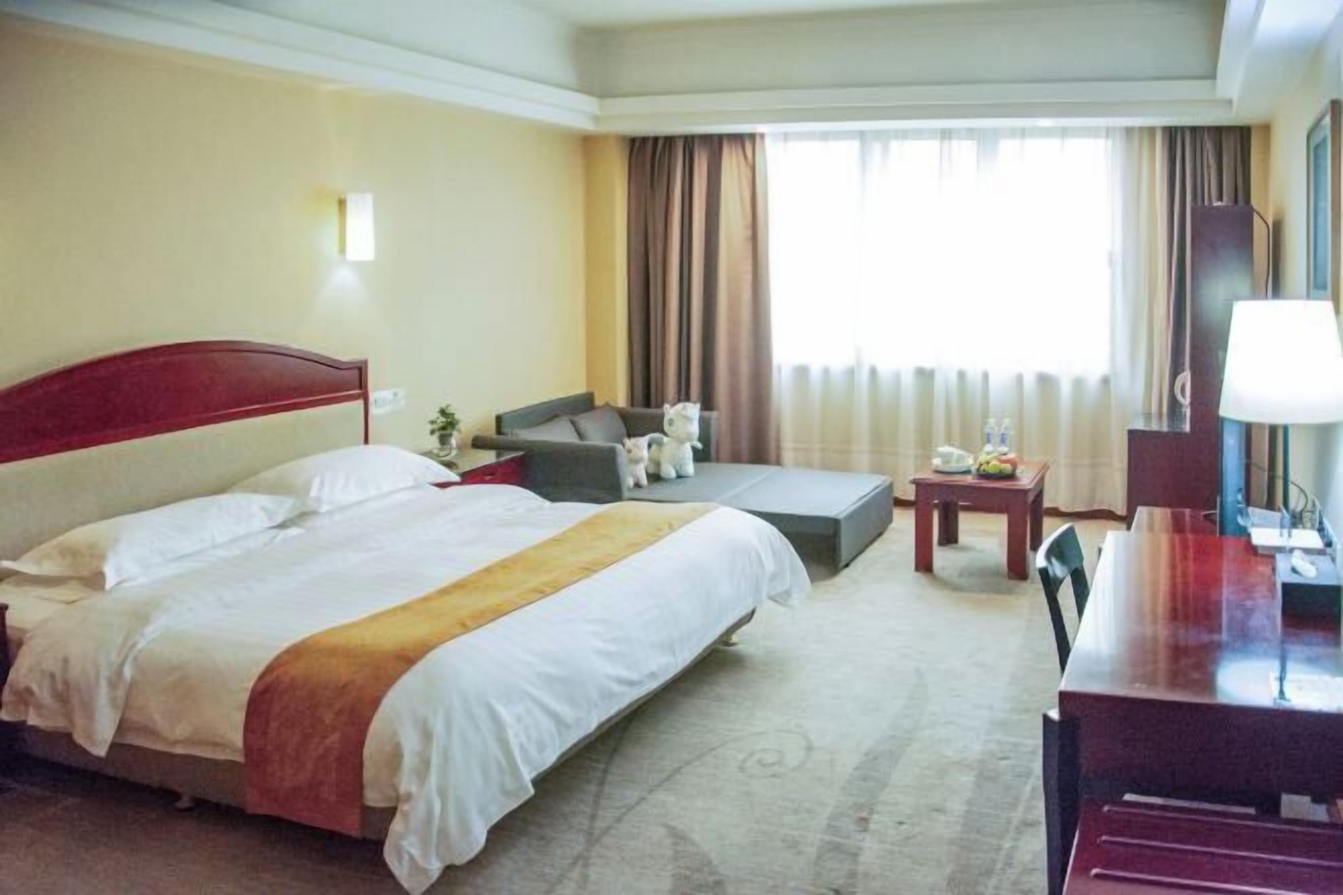 Minibar, in-room safe, desk, blackout drapes