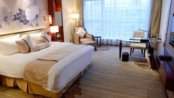Superior King Room  | In-room safe, desk, blackout curtains, soundproofing