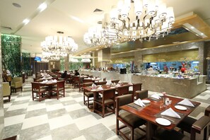 Bữa sáng buffet hàng ngày (78 CNY/mỗi người) 