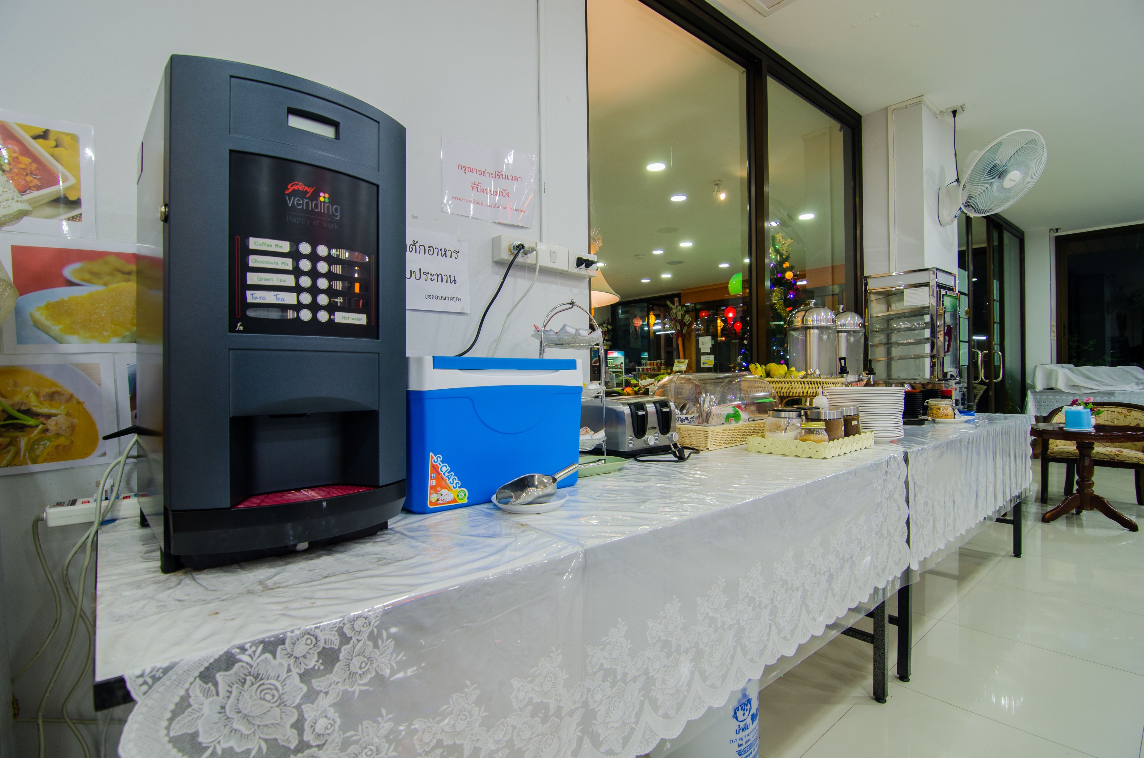 daily english breakfast (thb 100 per person)