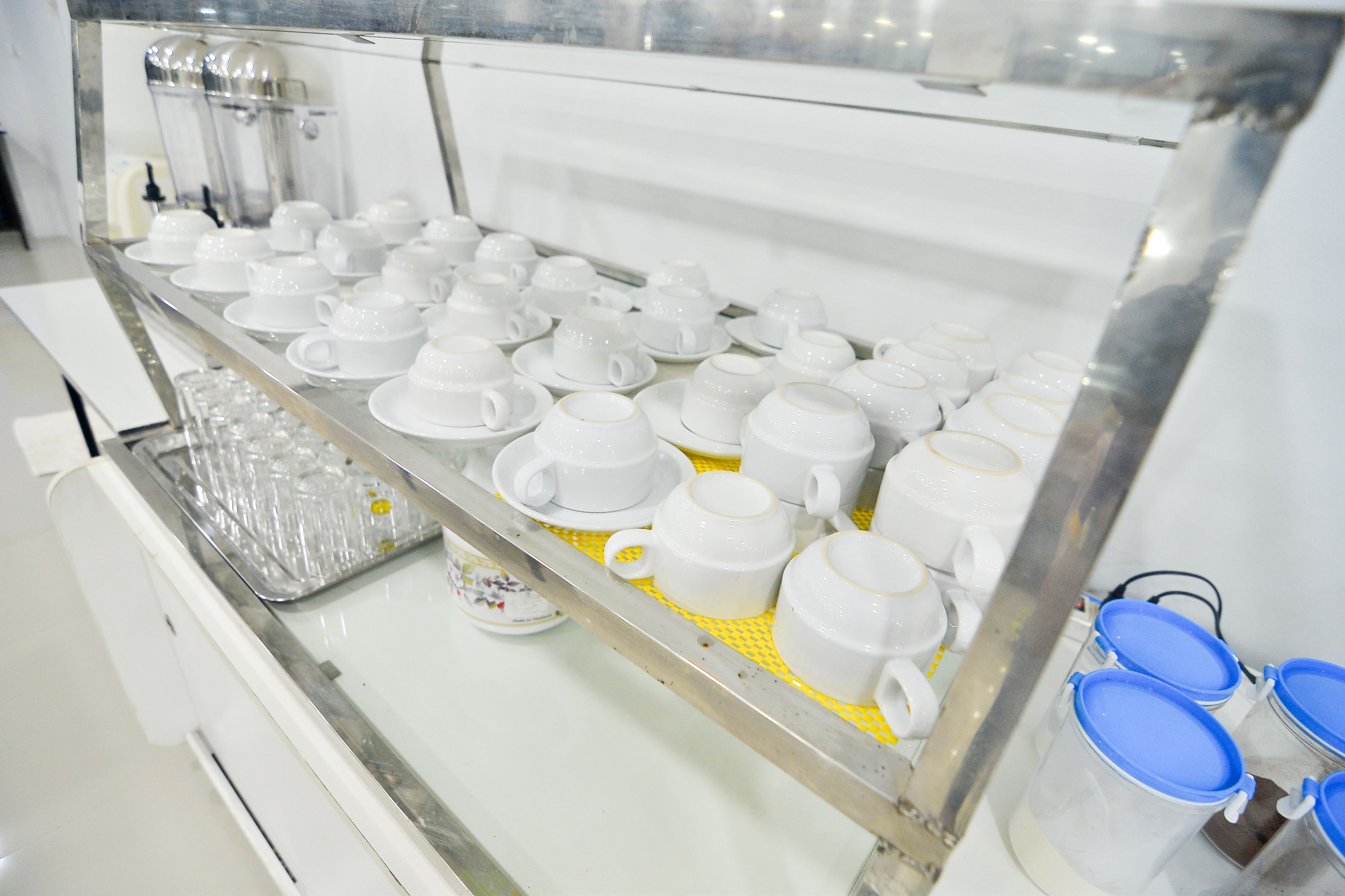 daily english breakfast (thb 100 per person)