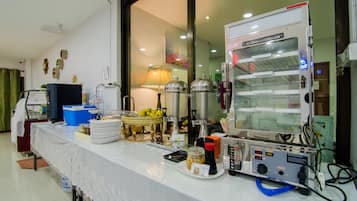 Daily English breakfast (THB 100 per person)