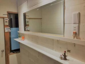 Free toiletries, hair dryer, towels
