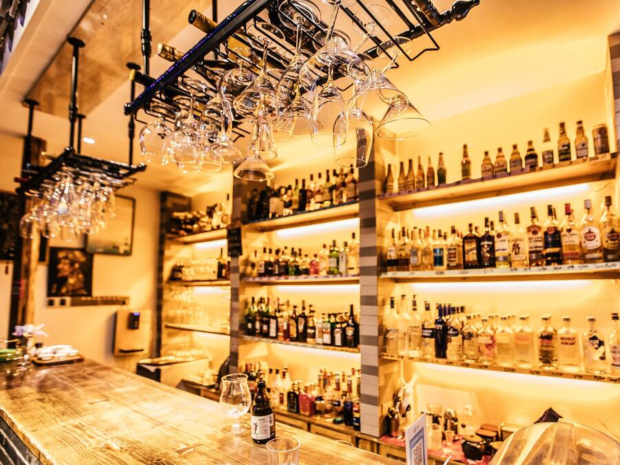 Bar (di hartanah)