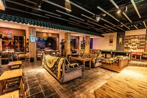 Área de estar no saguão