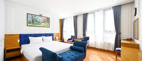 City Studio Suite | Premium bedding, in-room safe, blackout drapes, soundproofing