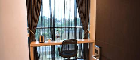 1 Schlafzimmer, hochwertige Bettwaren, Schreibtisch, kostenloses WLAN