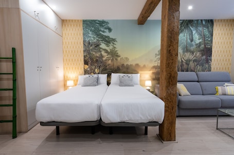 Deluxe Apartment, Private Bathroom (Amarillo) | Interior