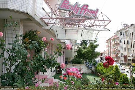 Exterior. Prestij Apart Hotel