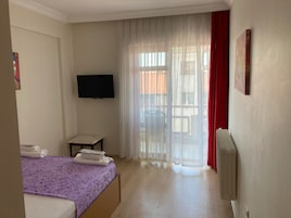 公寓, 2 间卧室 | 客房内保险箱、办公桌、免费 WiFi