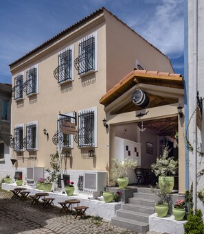 Exterior detail - Rüzgargülü Otel (Bozcaada)