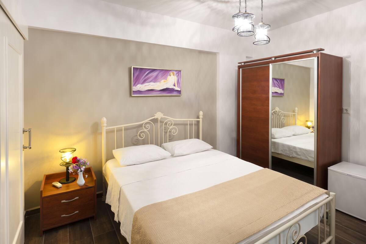 Standard Double Room | Premium bedding, minibar, desk, WiFi (free)