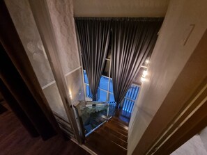 Premier Room, 1 Queen + 1 King, with Window