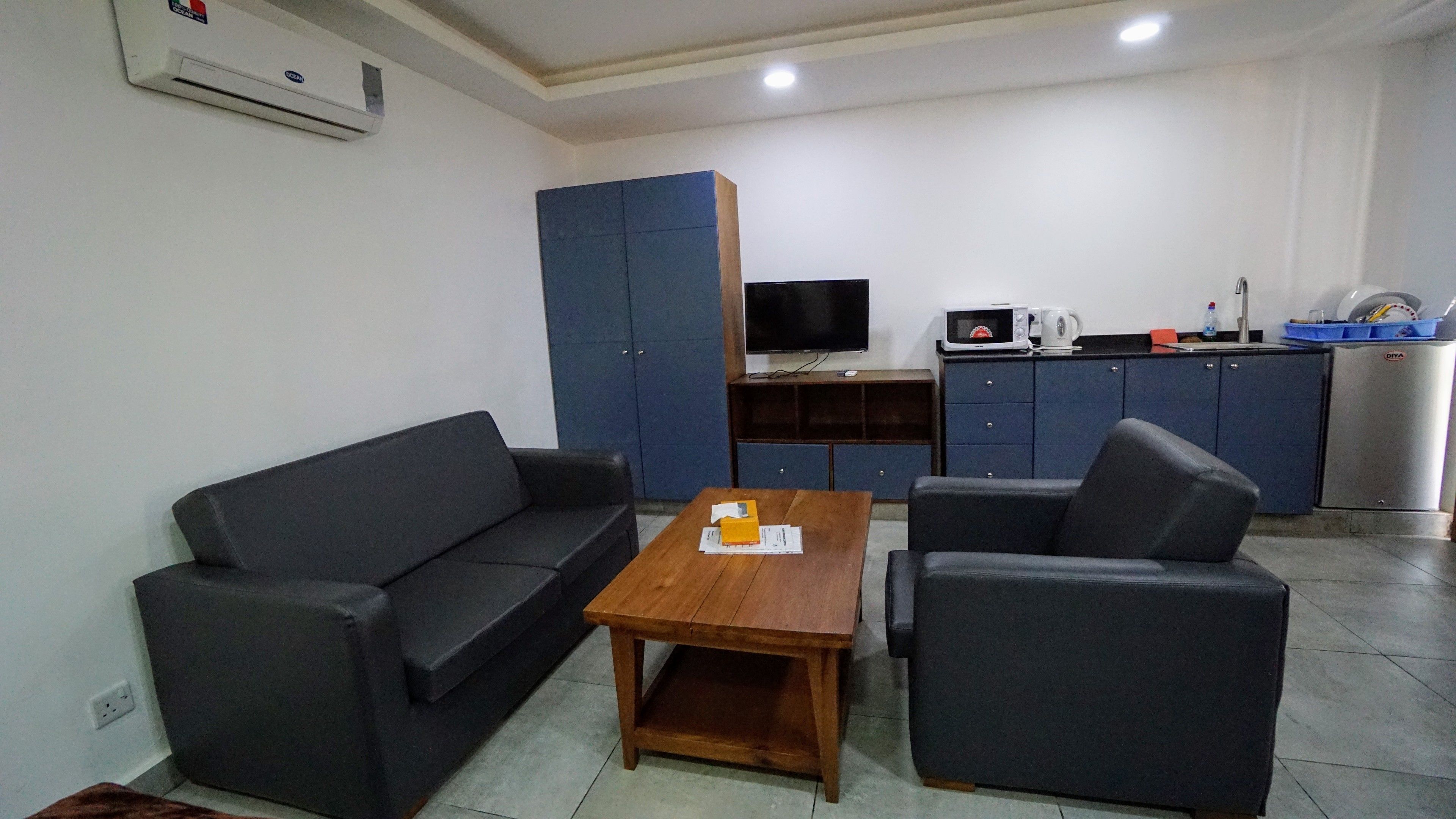 family bungalow, 2 bedrooms | living area | flat-screen tv