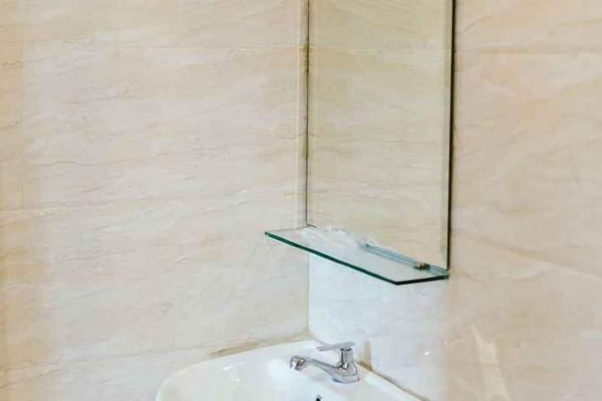 Baño | Ducha, artículos de higiene personal gratuitos, secador de pelo y bidé