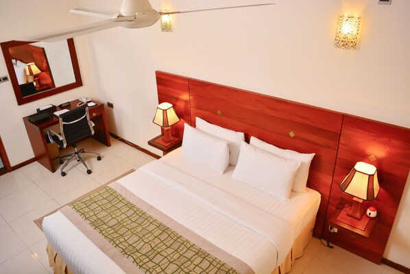 Deluxe Duplex, 4 Bedrooms, City View