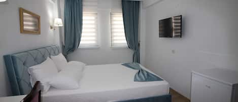 Standard Double Room | Premium bedding, minibar, desk, iron/ironing board
