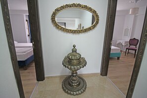 رواق