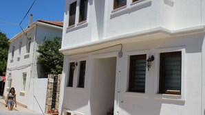 Unclassified image, 3 of 31, button - Helvacıoğlu Butik Otel (Bozcaada)