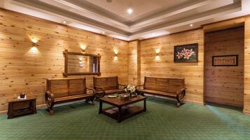 Couples treatment room(s), facials