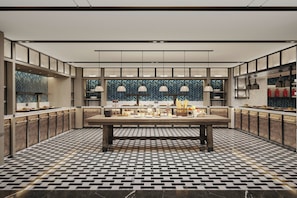 2 restaurants, breakfast, lunch, dinner served; Chinese cuisine