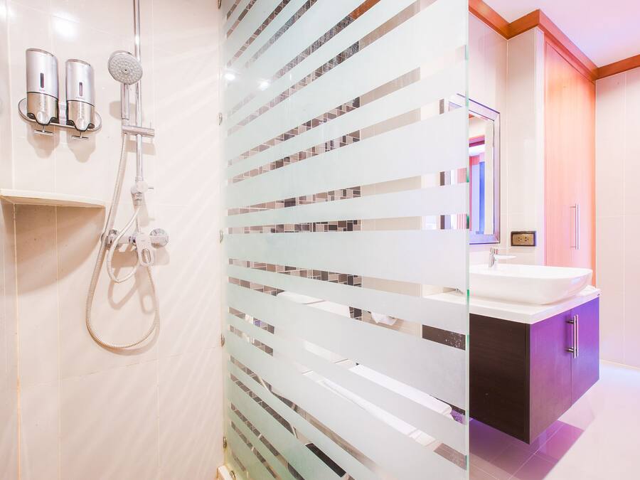 Shower kamar mandi