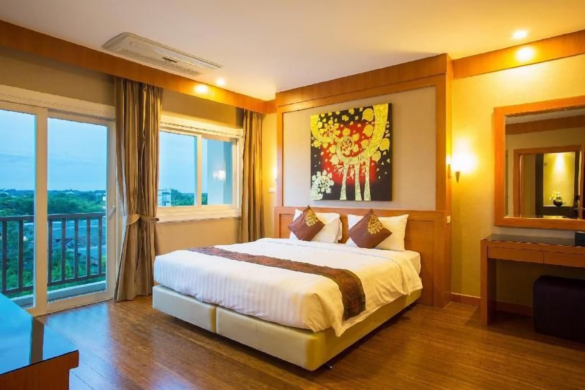 Minibar, bureau, chambres insonorisées, Wi-Fi gratuit