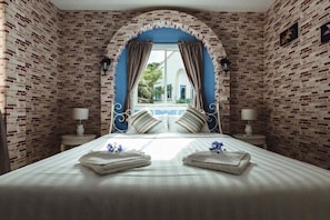 Standard Room | Free minibar, blackout drapes, free WiFi