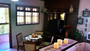 Standard House, 1 Bedroom | In-room dining - Residencial Encantos Verdes (Canela)