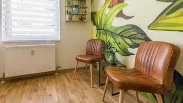 Studio | Lobby sitting area