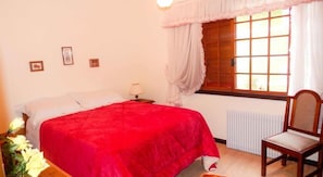 Departamento clásico, 1 habitación | 1 habitación, tabla de planchar con plancha, wifi gratis y ropa de cama 