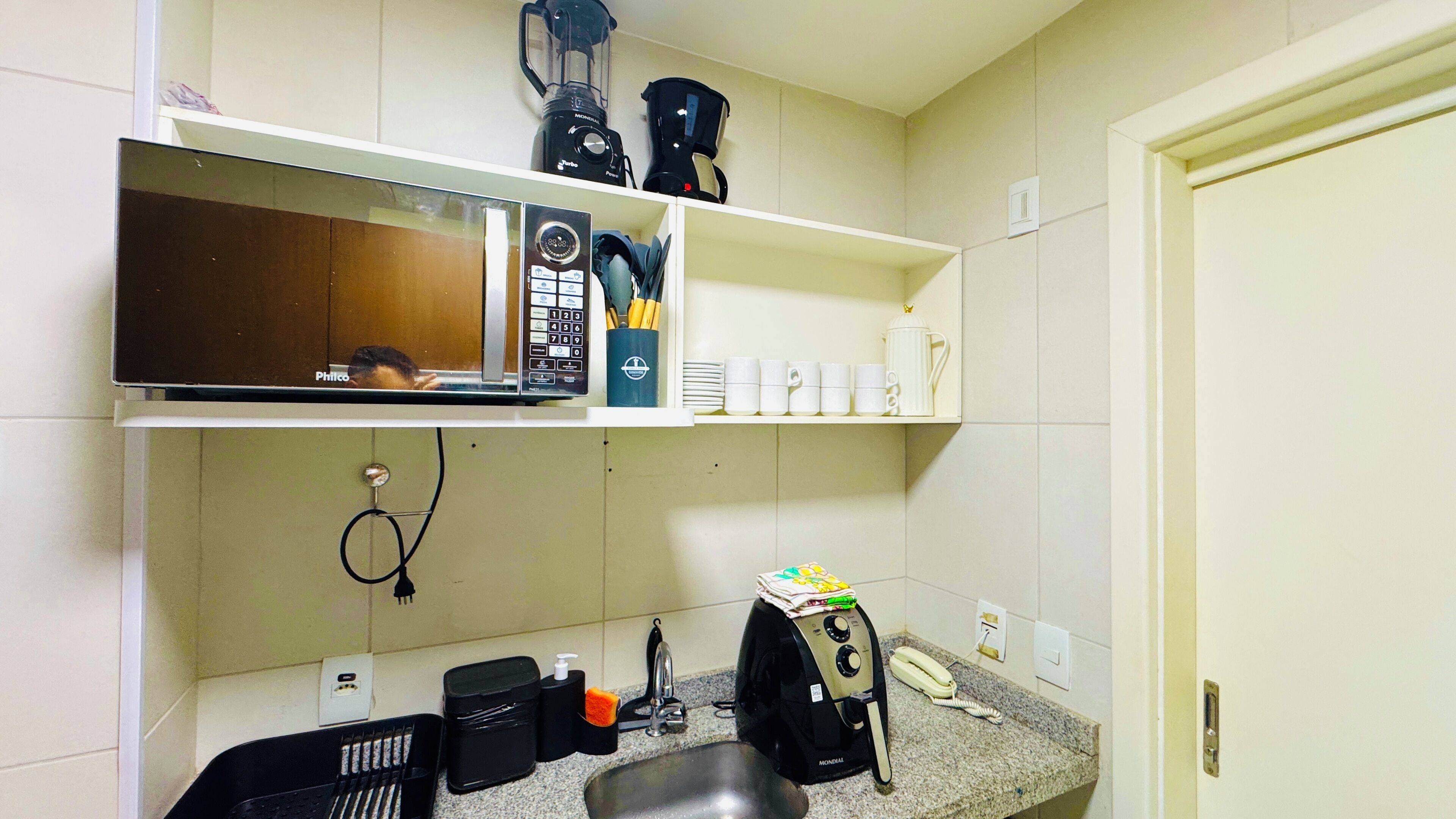 exclusive bungalow | private kitchen | fridge, microwave, cookware/dishes/utensils, cleaning supplies